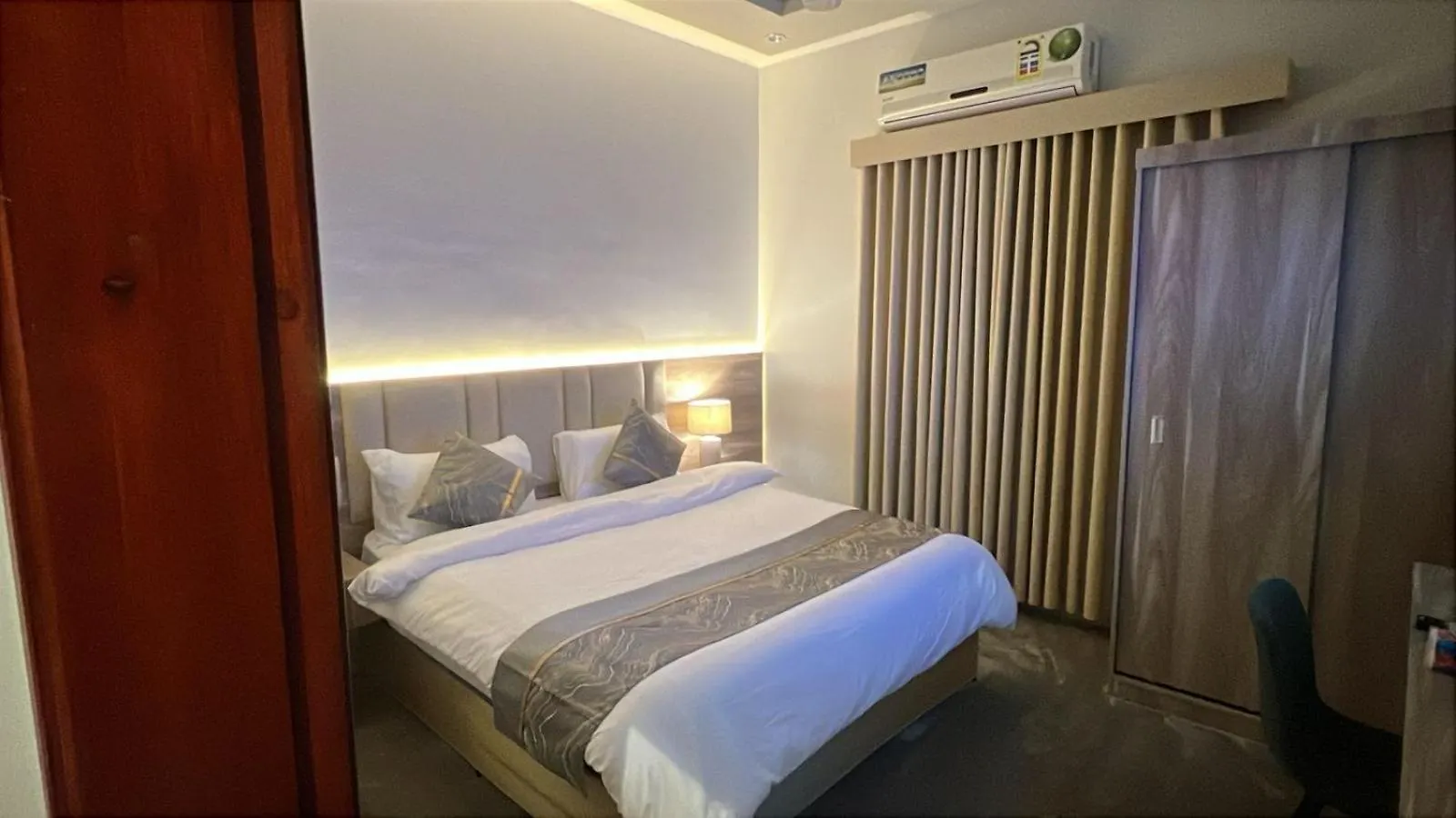 Appartement Hira Residence - Furnished Apt Bldg - Studio With Kitchen DDjeddah